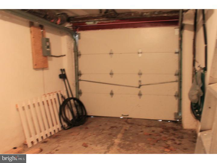 328 W MOUNT PLEASANT AVENUE