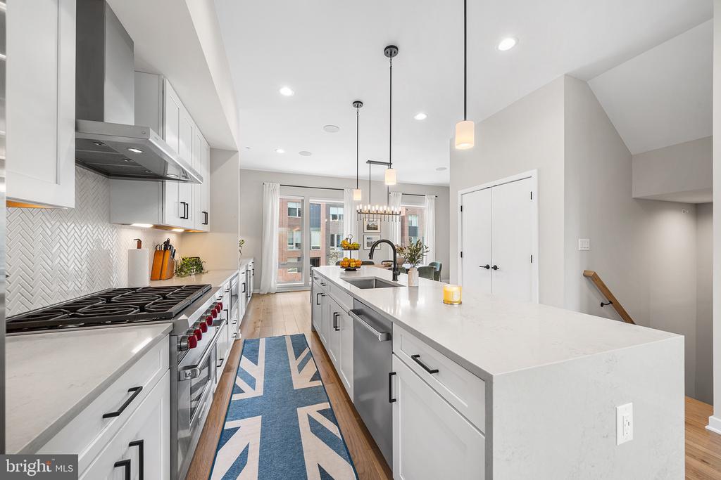 3117 PIERVIEW LANE