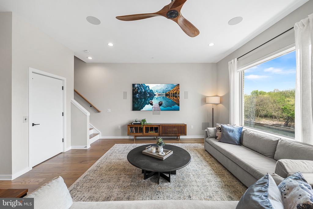 3117 PIERVIEW LANE