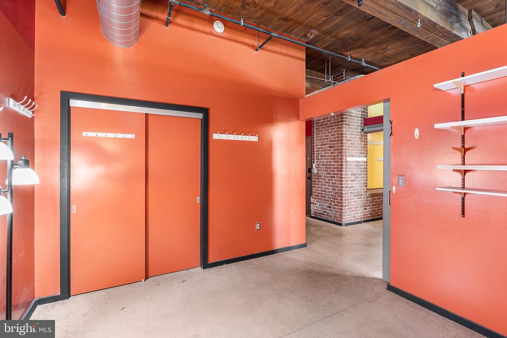 1714 MEMPHIS STREET 00 204