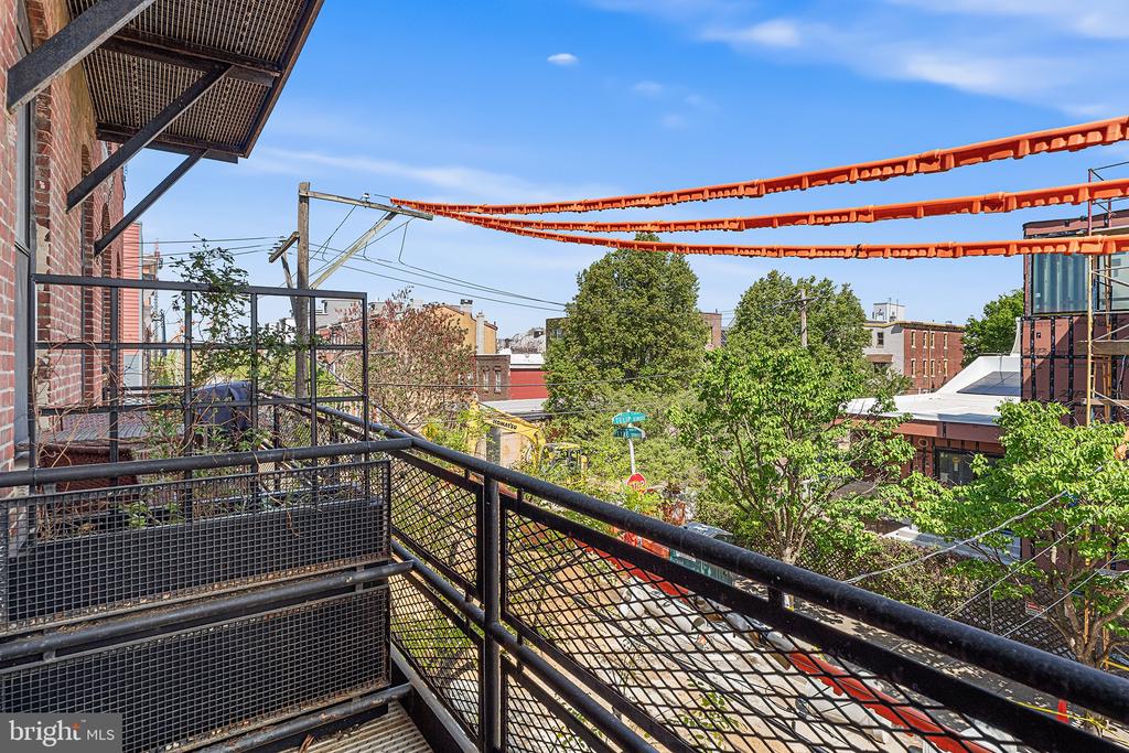 1714 MEMPHIS STREET 00 204