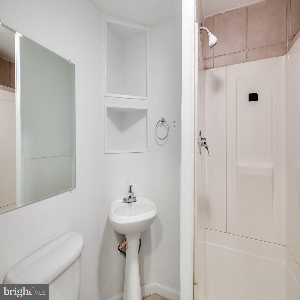 243 KRAMS AVENUE