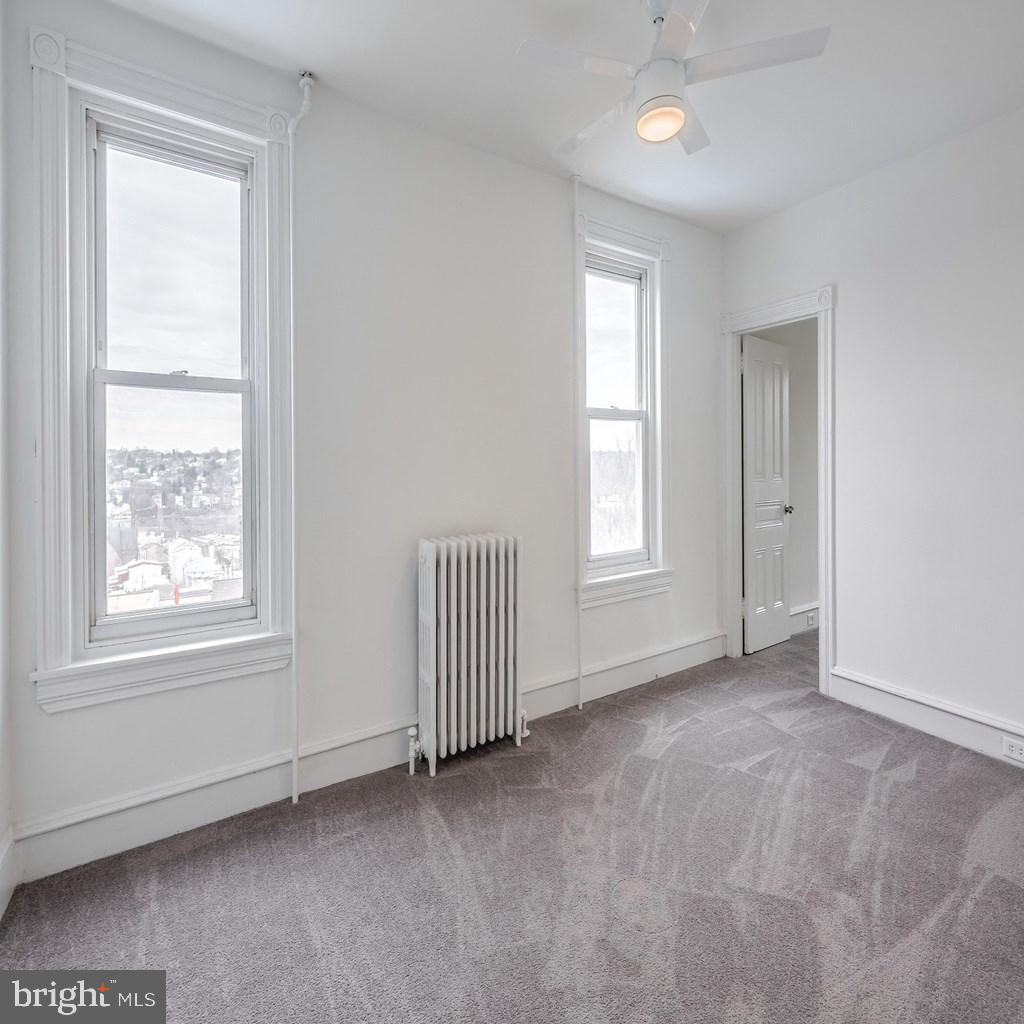 243 KRAMS AVENUE