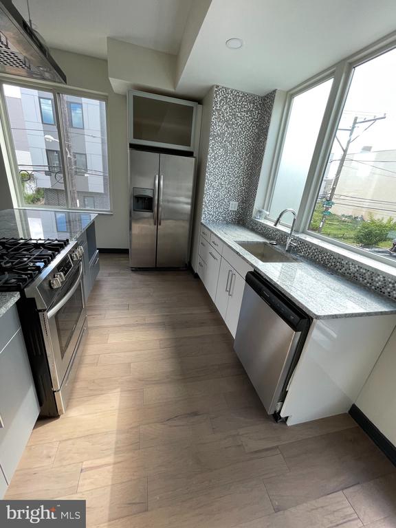 833 N 15TH STREET B