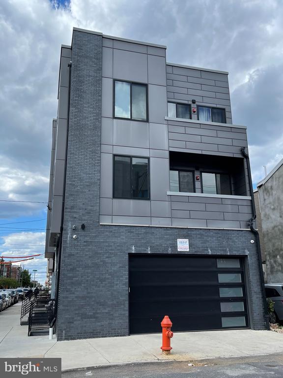833 N 15TH STREET B