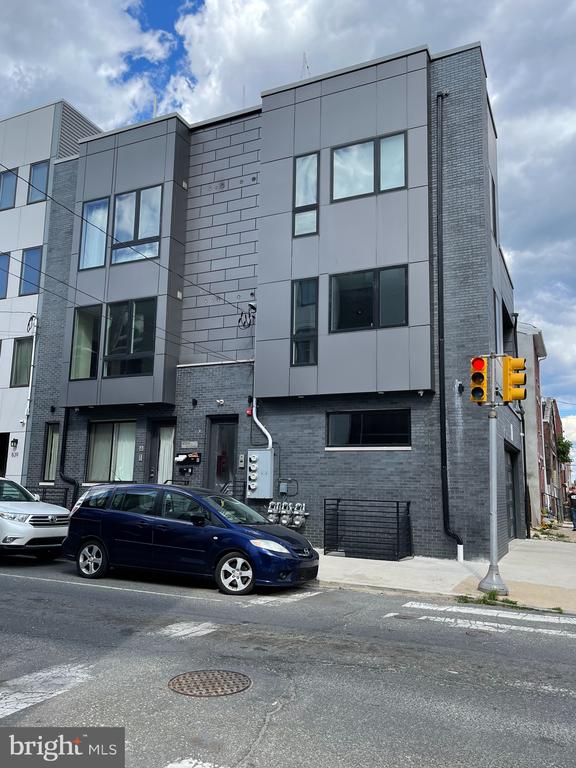 833 N 15TH STREET B