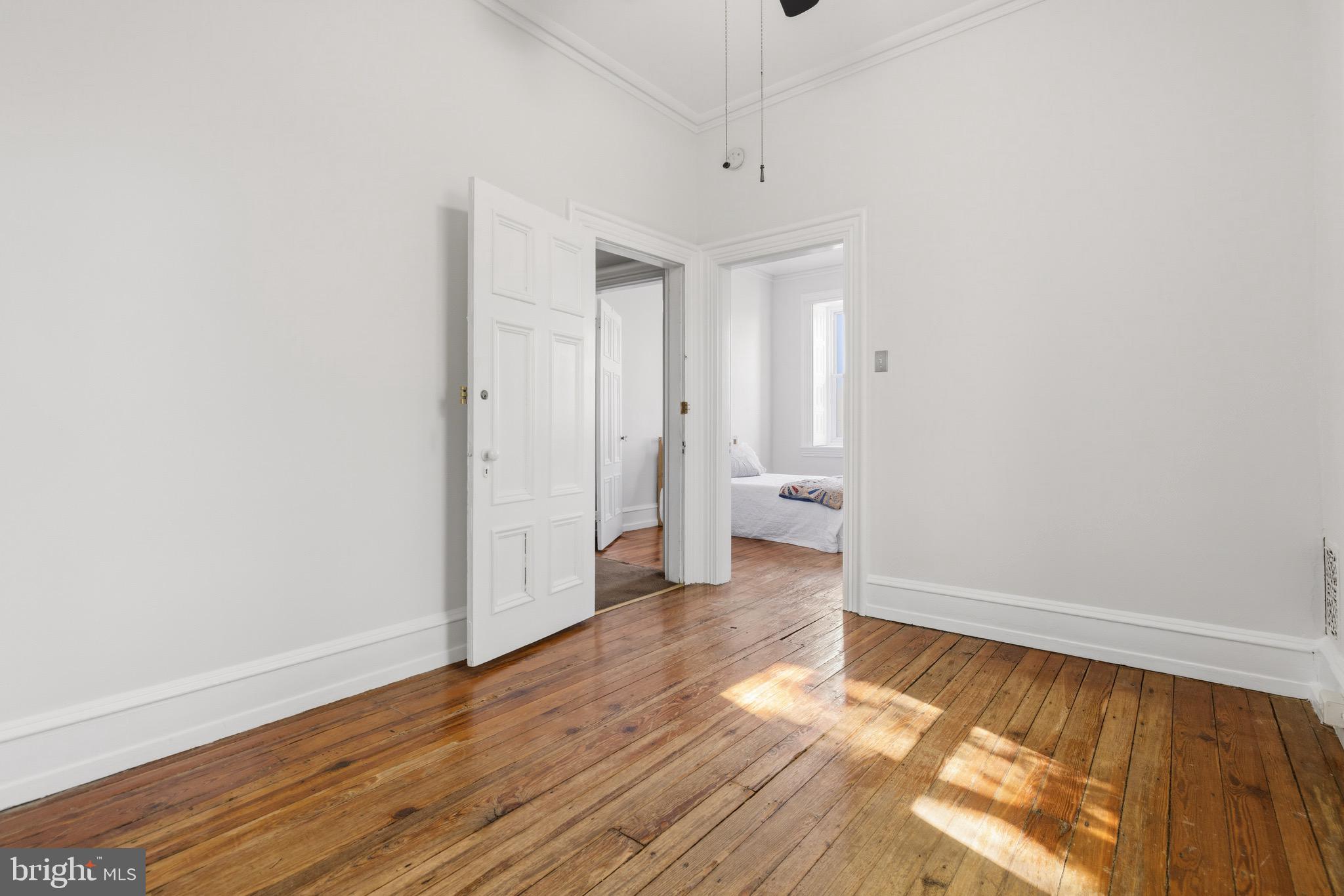 3521-23 AINSLIE STREET