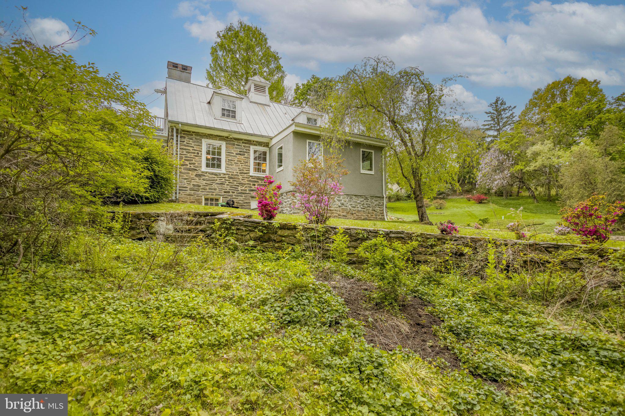 91 E BELLS MILL ROAD