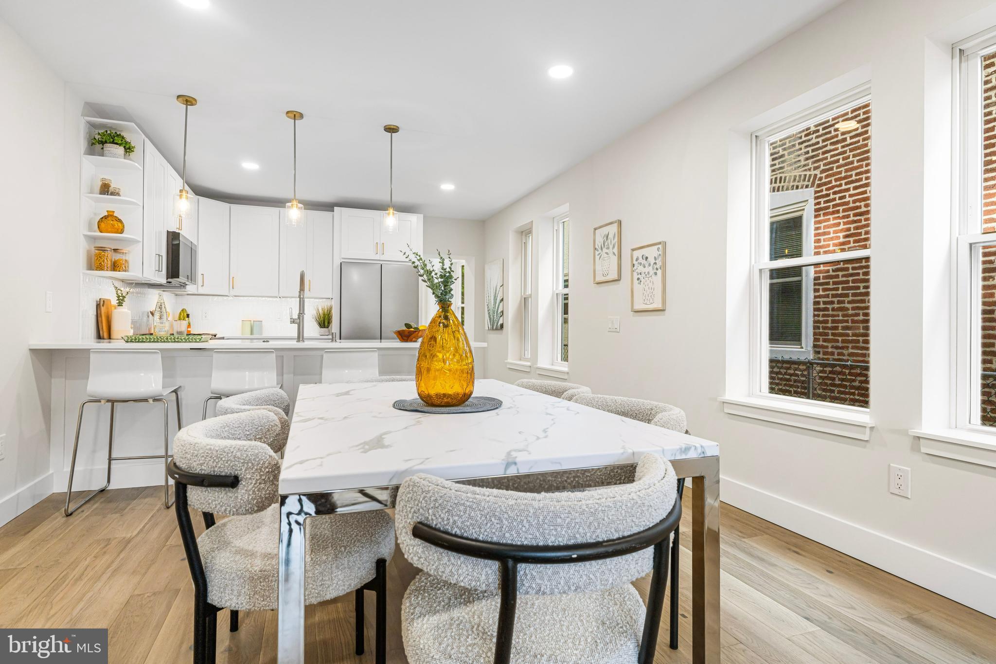 486 SHURS LANE