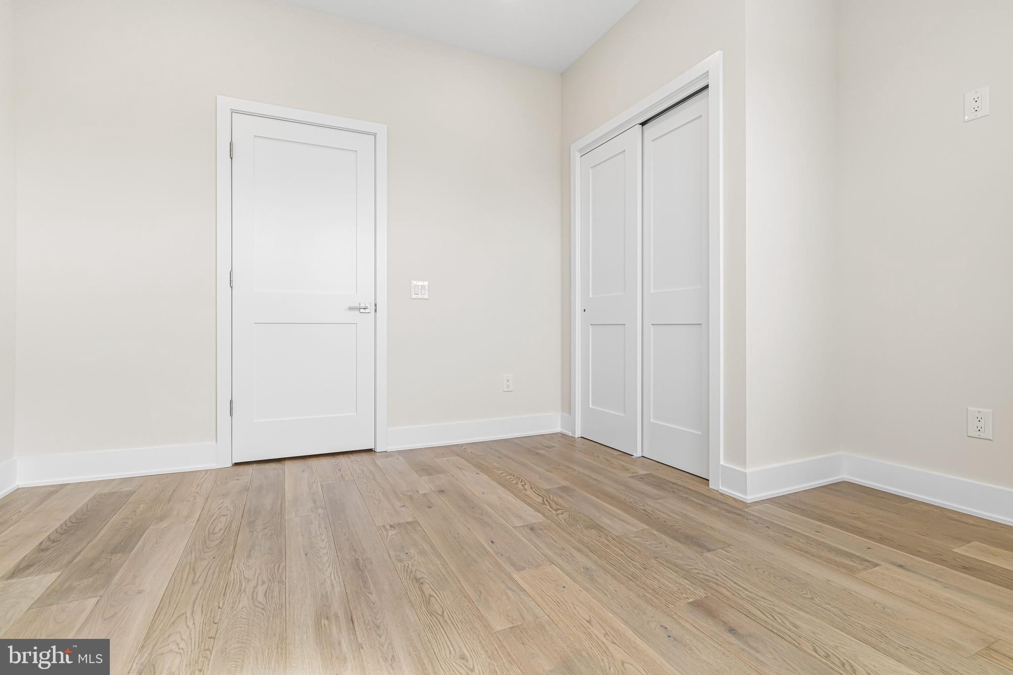 486 SHURS LANE