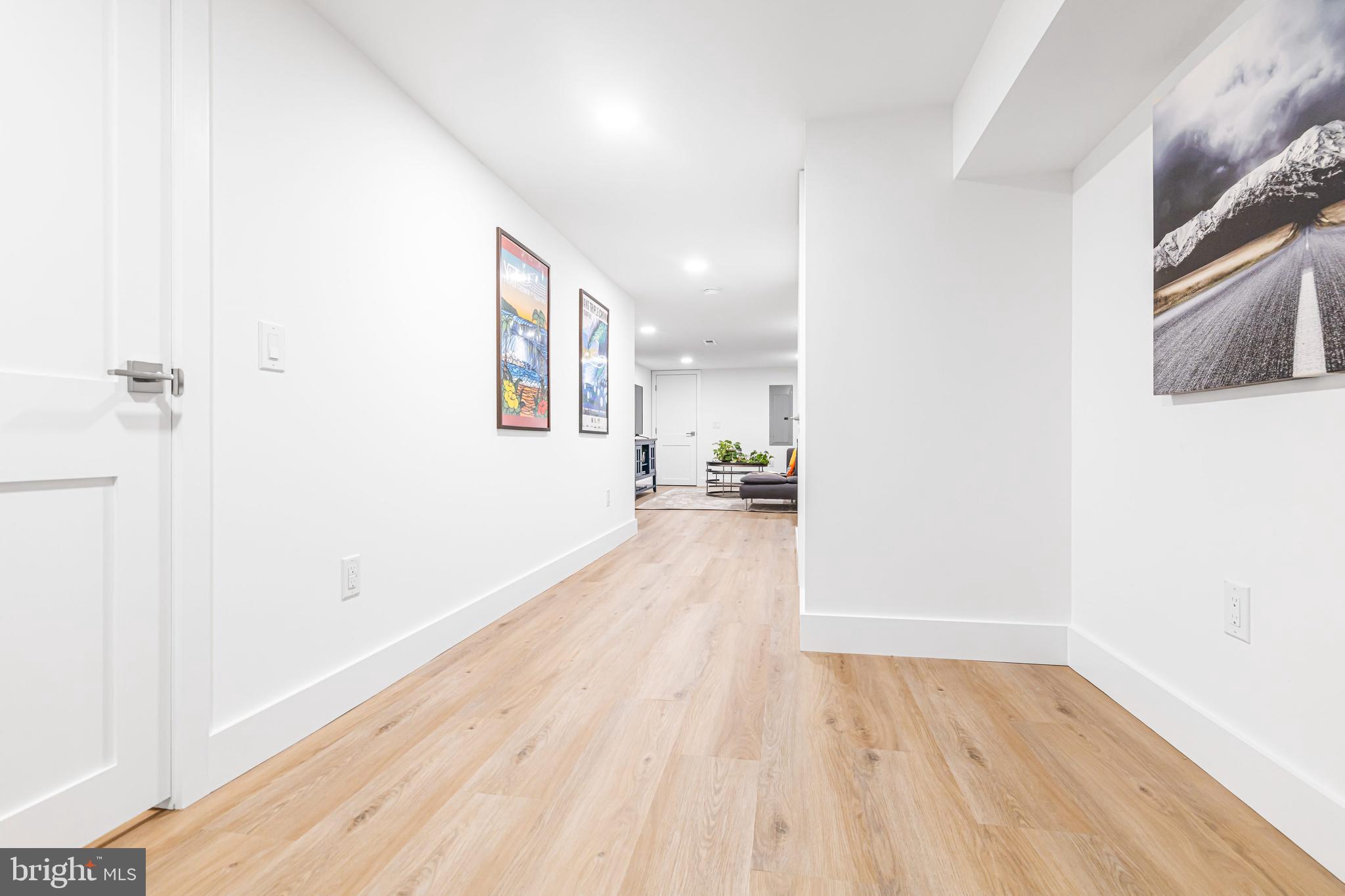486 SHURS LANE