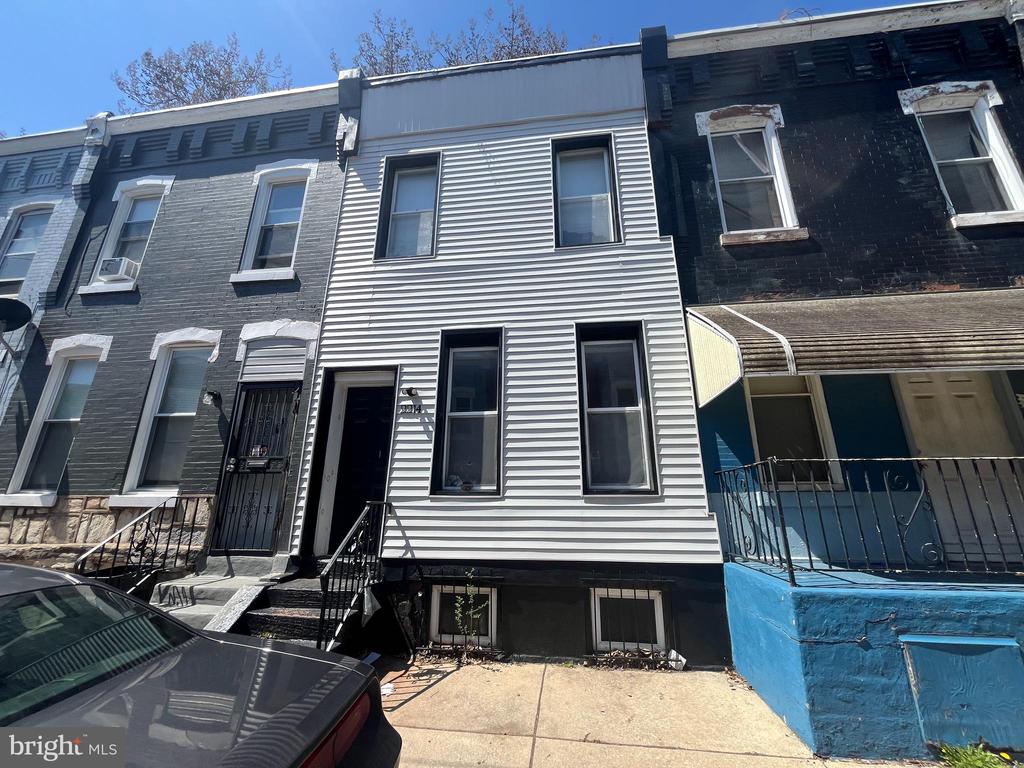 2214 N CLEVELAND STREET