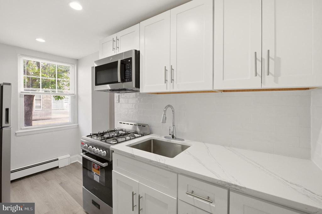 3309 CONRAD STREET 2