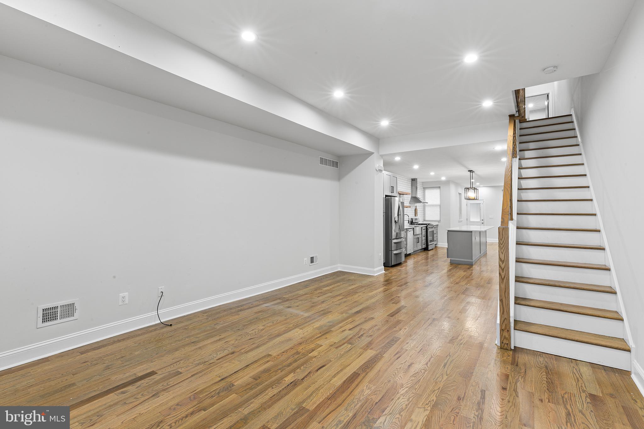 3113 W MONTGOMERY AVENUE