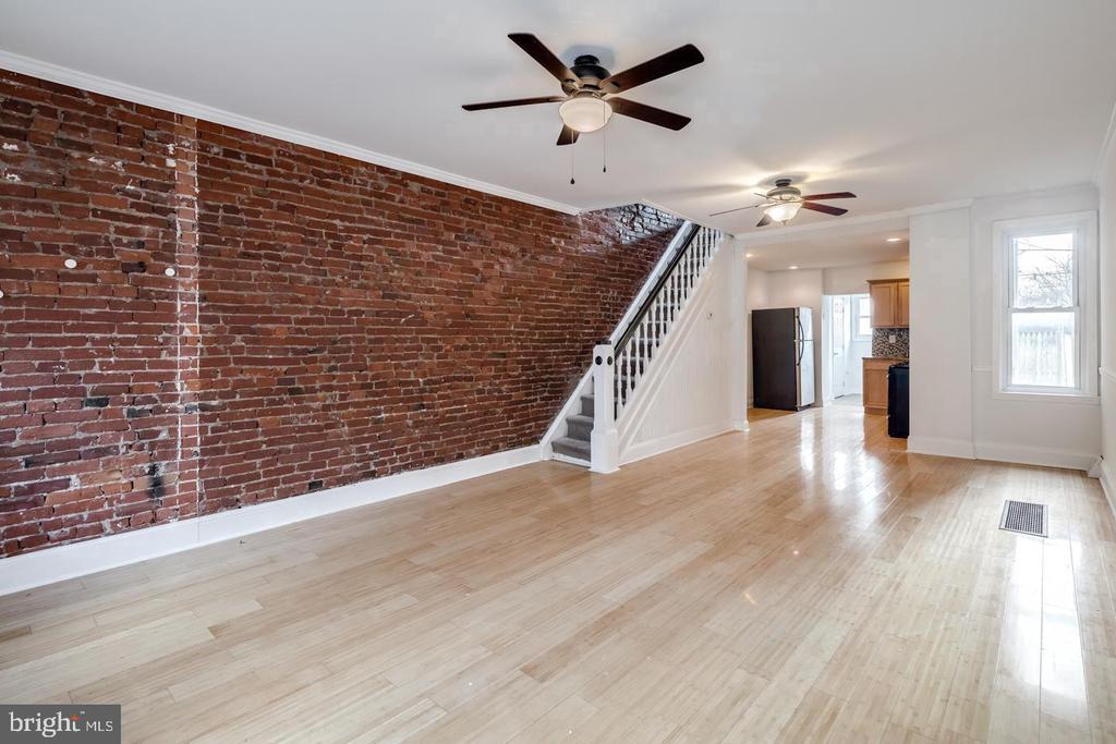 2522 KIMBALL STREET