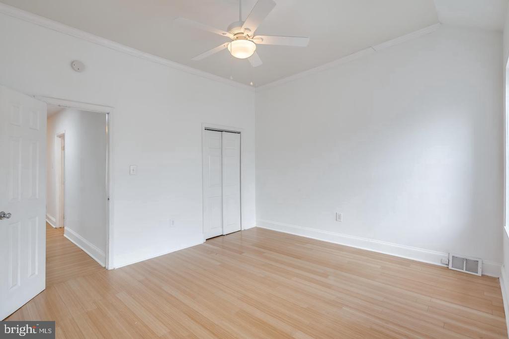 2522 KIMBALL STREET