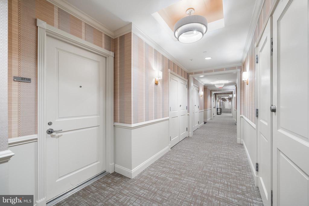 700 COMMODORE COURT 2718
