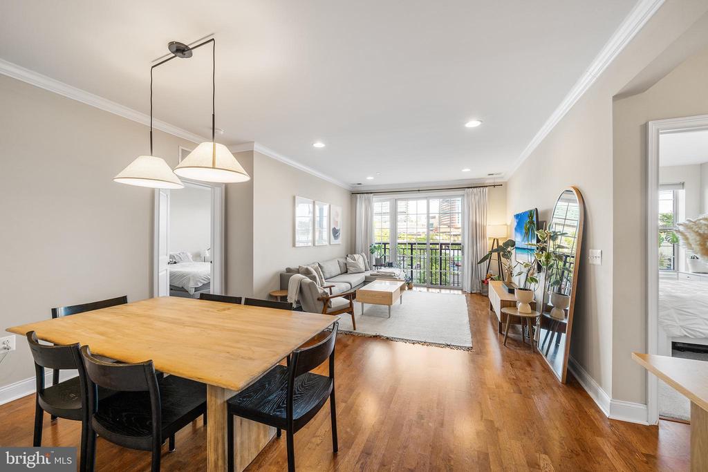 700 COMMODORE COURT 2718
