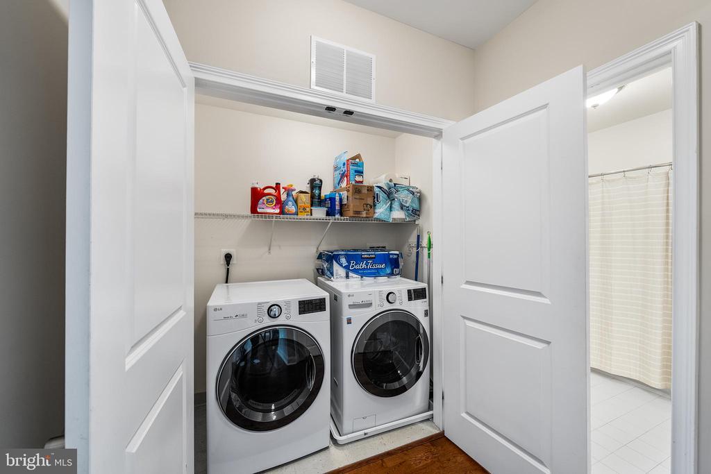 700 COMMODORE COURT 2718