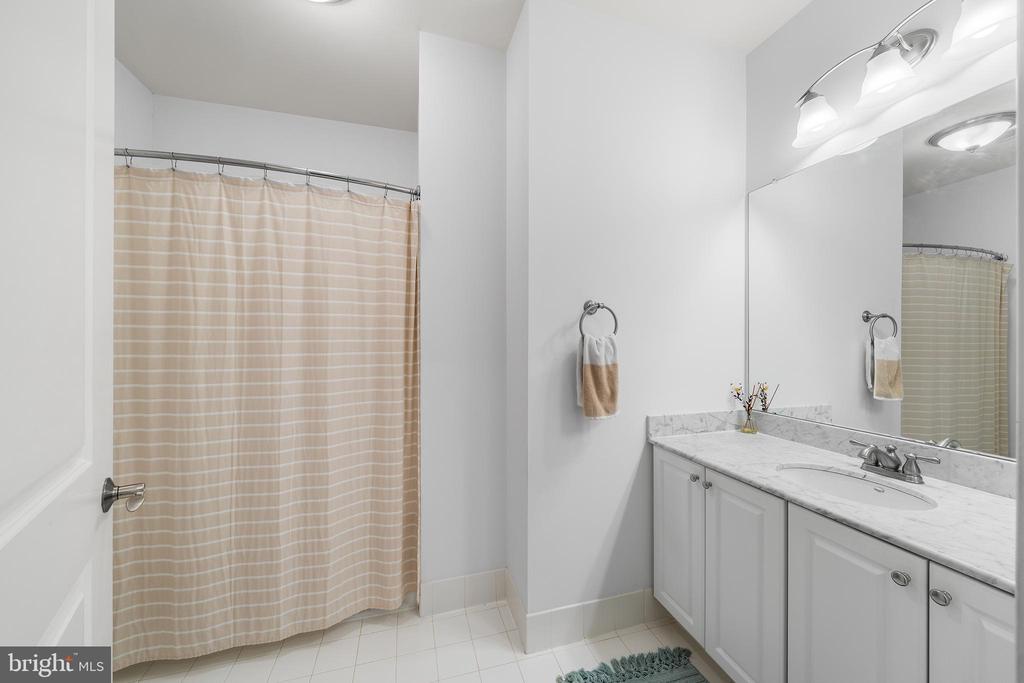 700 COMMODORE COURT 2718