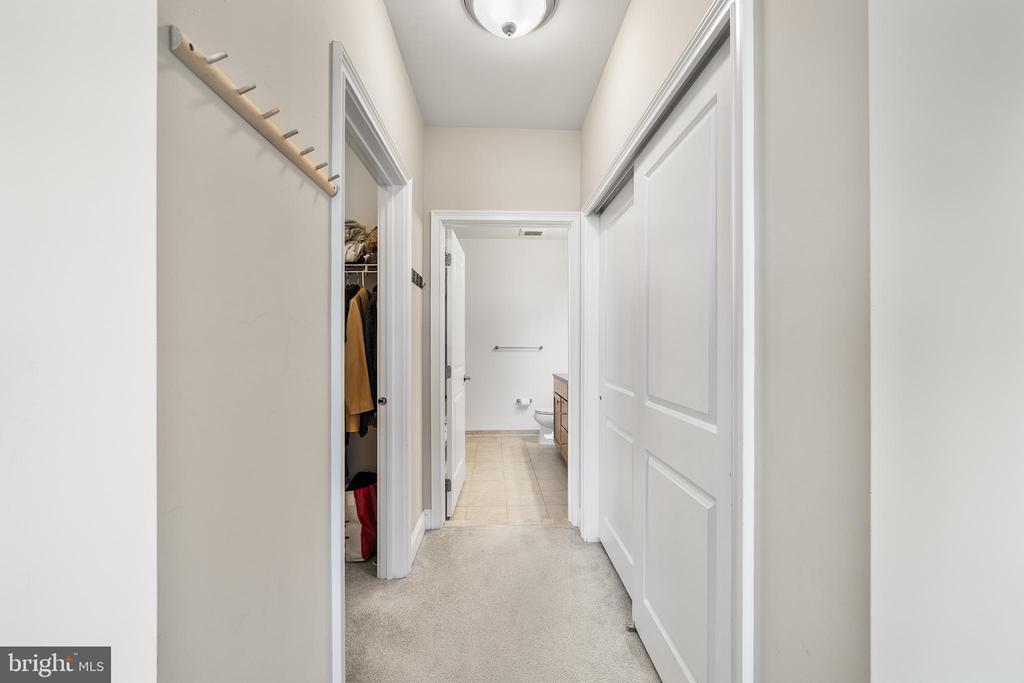 700 COMMODORE COURT 2718