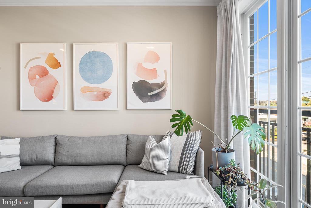 700 COMMODORE COURT 2718