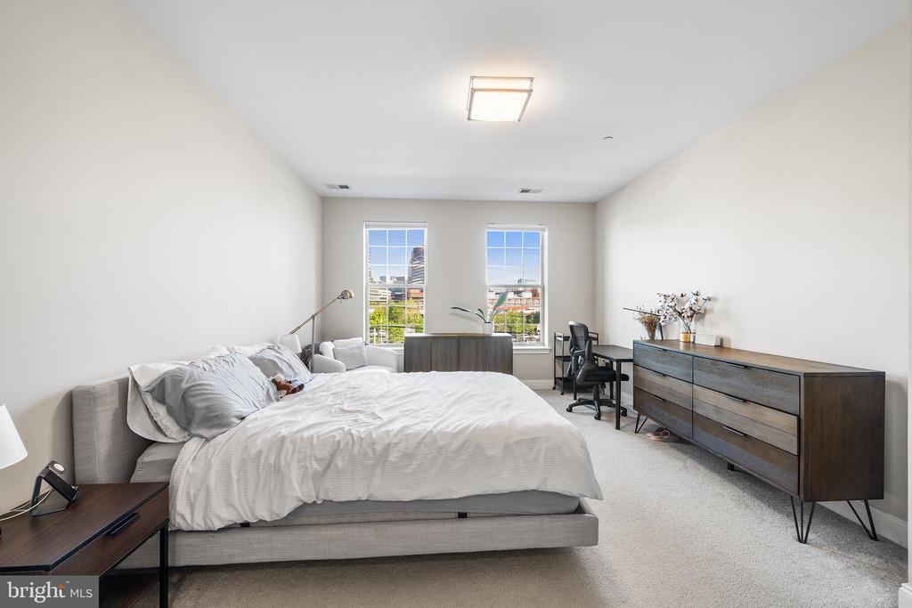 700 COMMODORE COURT 2718