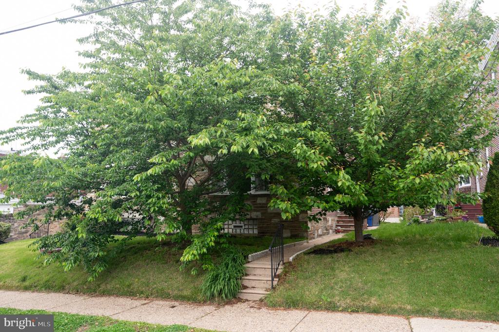6655 ANDERSON STREET