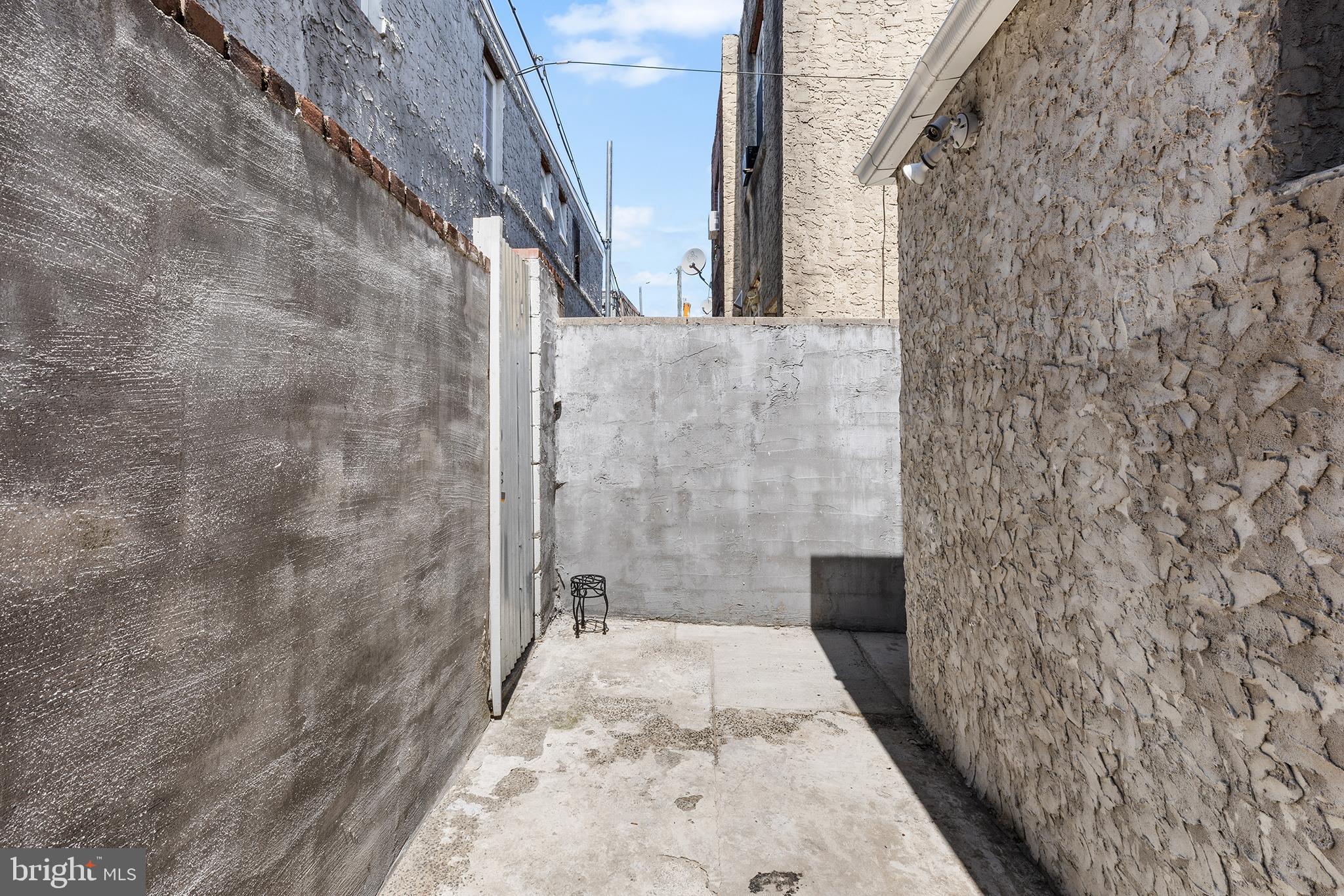 1938 S 19TH STREET