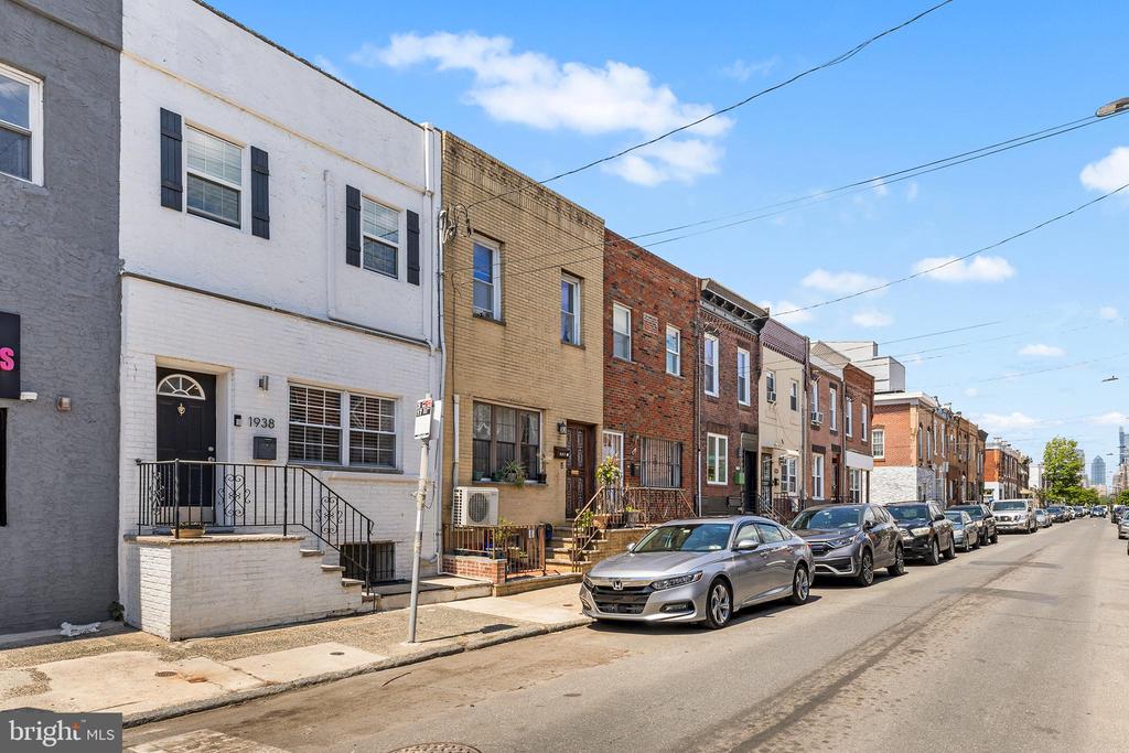 1938 S 19TH STREET