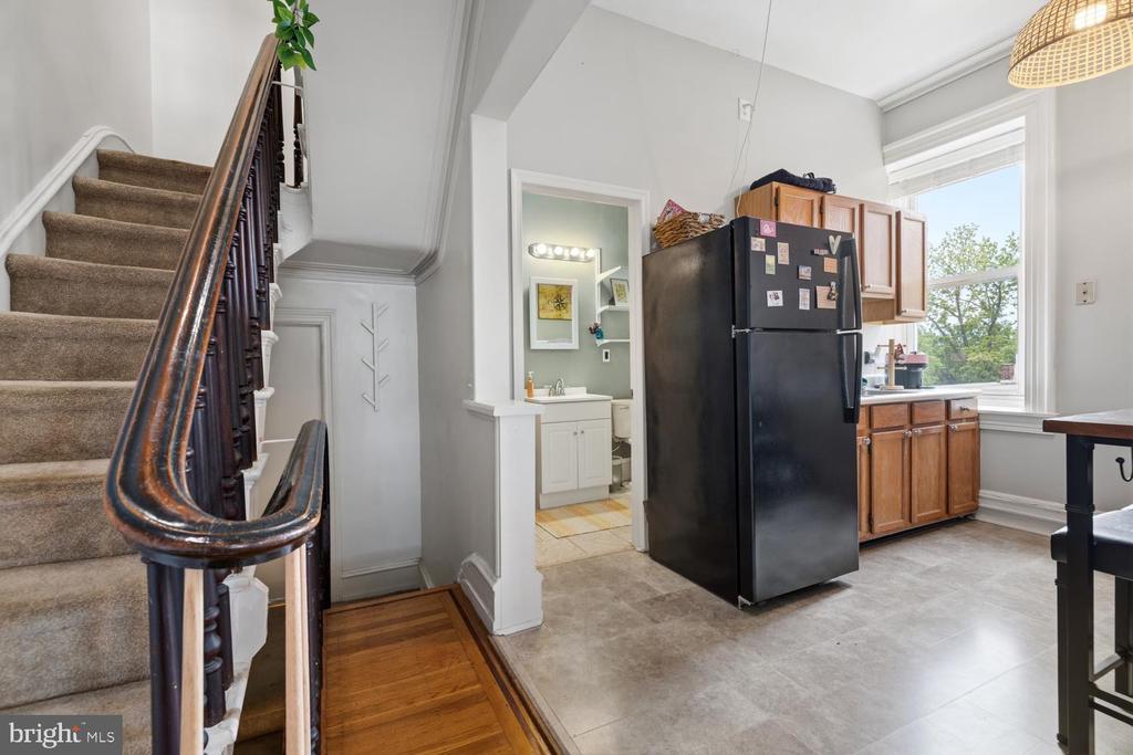 3504-08 AINSLIE STREET