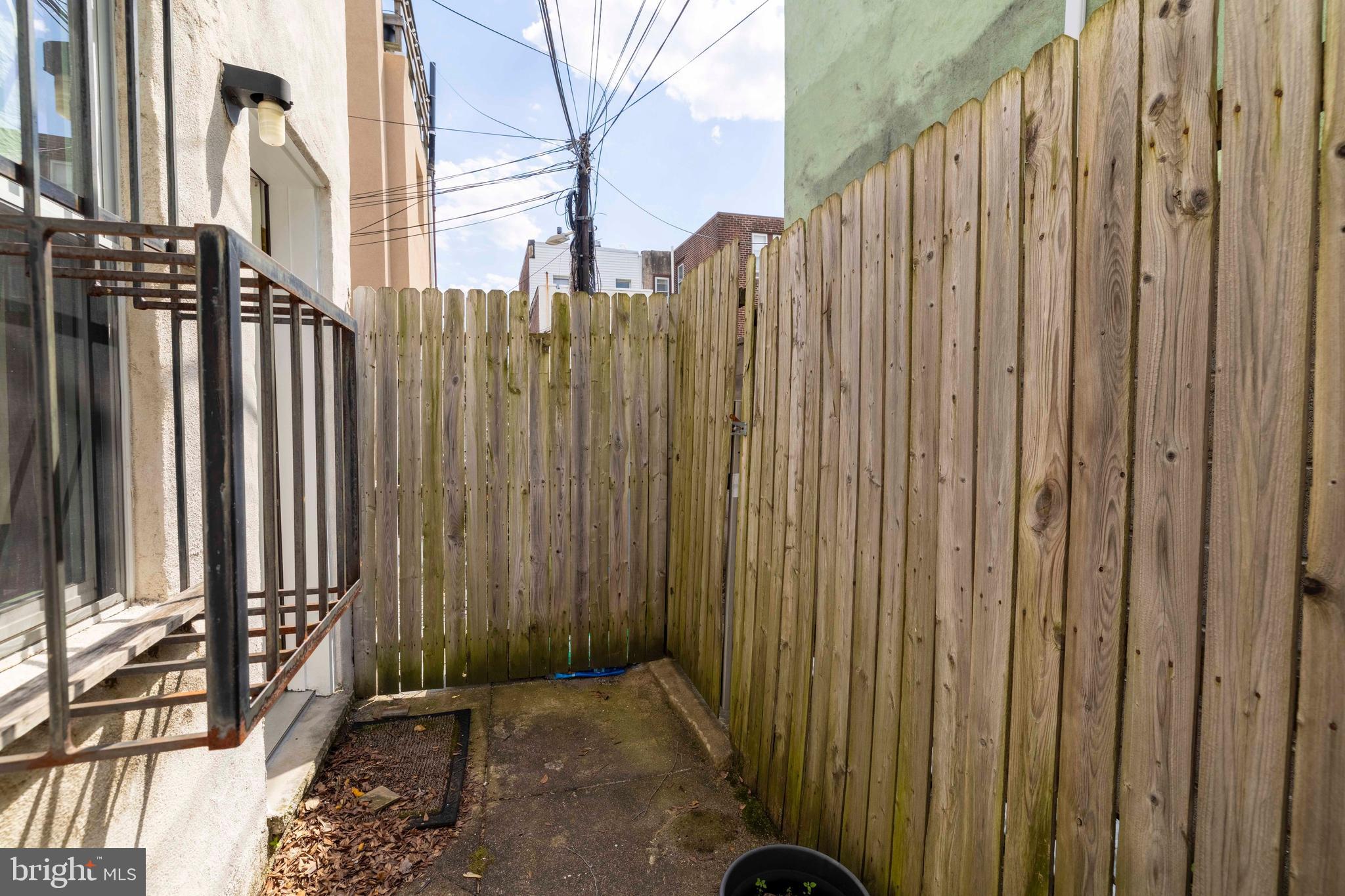 1152 S 11TH STREET