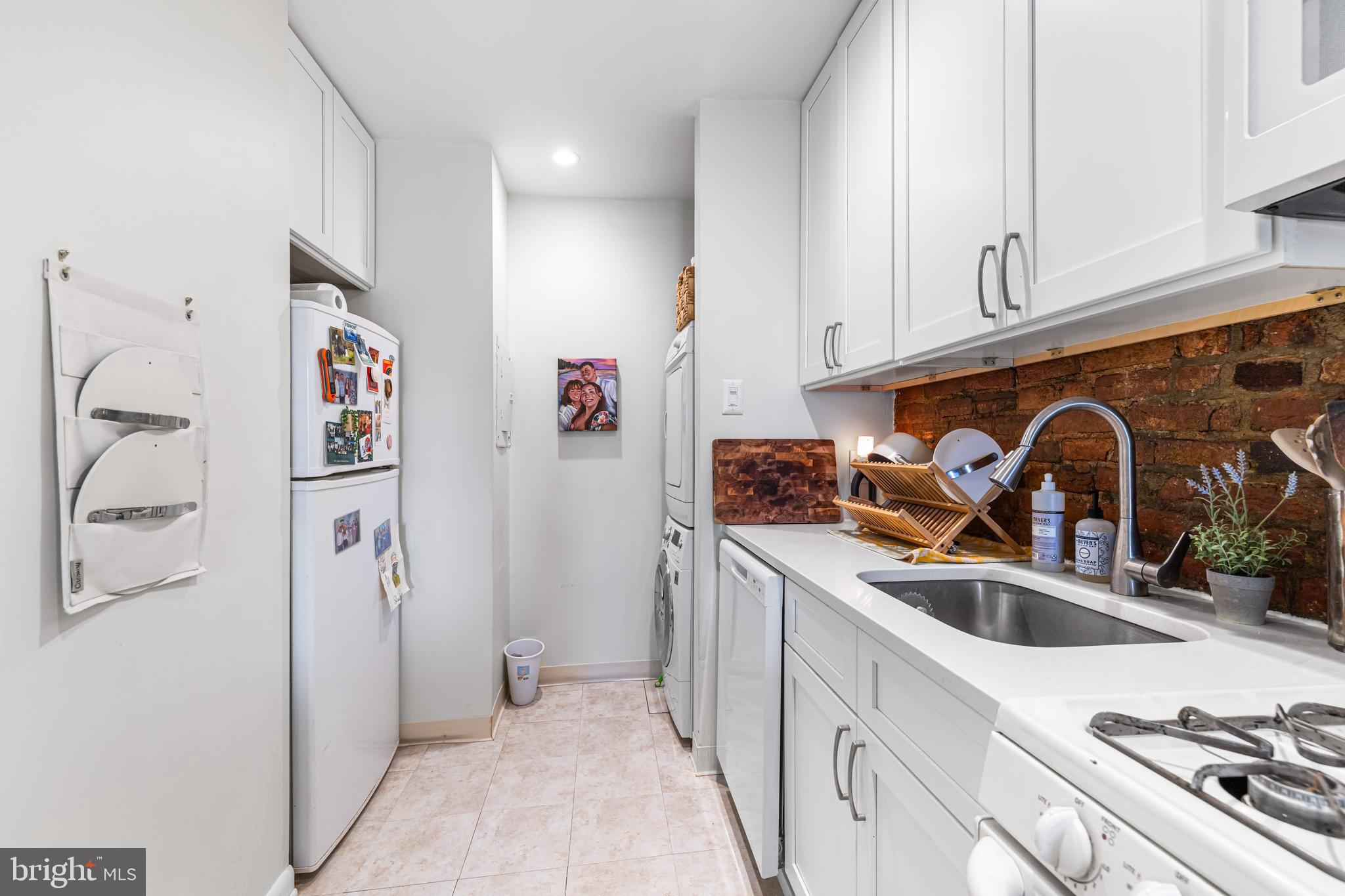 1152 S 11TH STREET