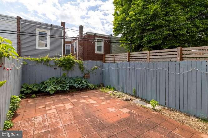 452 W WINONA STREET
