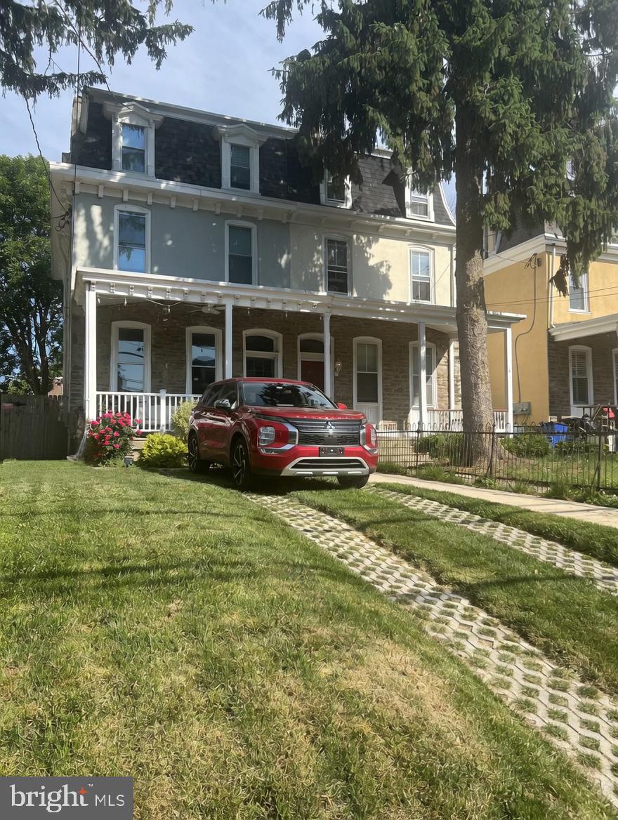 61 W JOHNSON STREET
