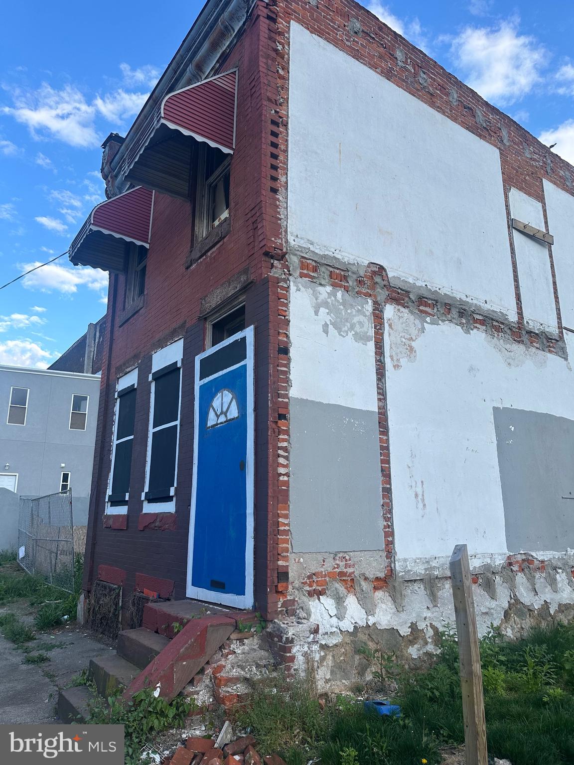 1014 W COLONA STREET