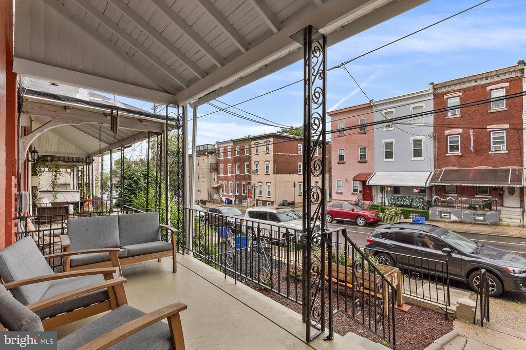 3221 HAVERFORD AVENUE