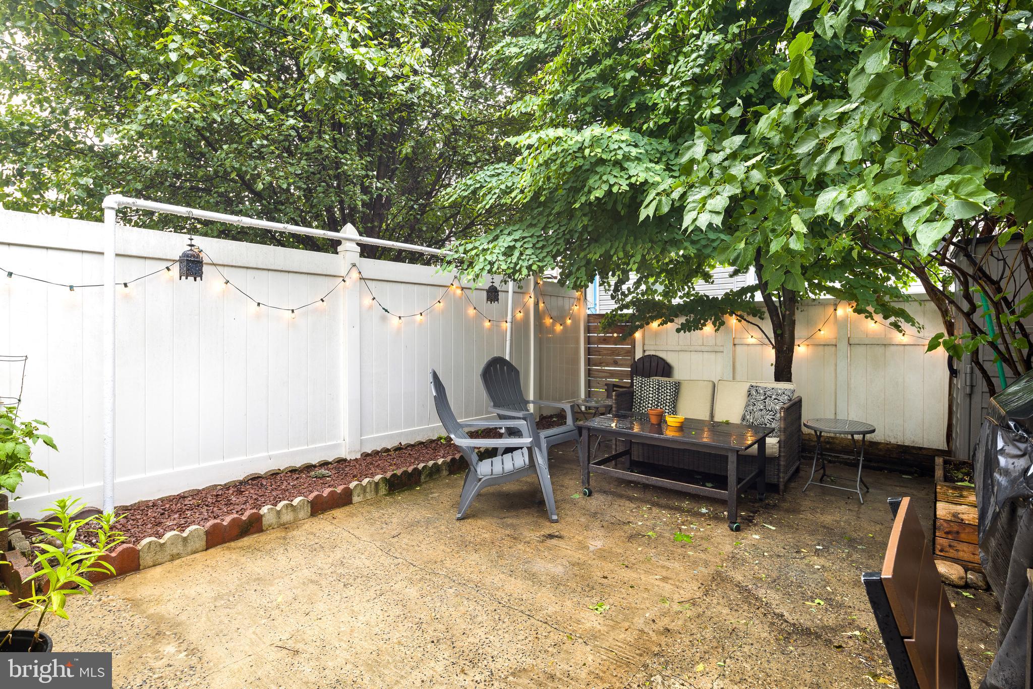 2210 E LEHIGH AVENUE