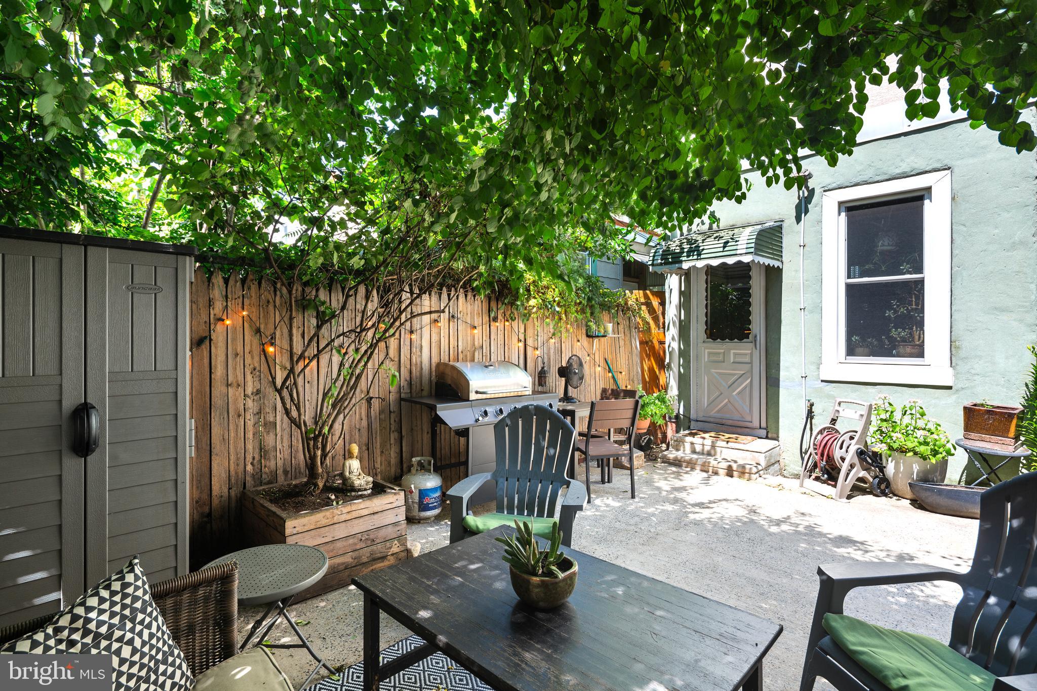 2210 E LEHIGH AVENUE