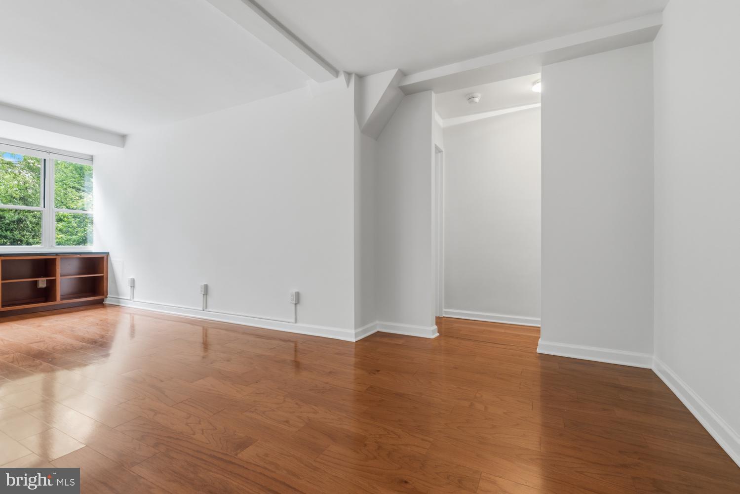 1810 RITTENHOUSE SQUARE 1810-16 212