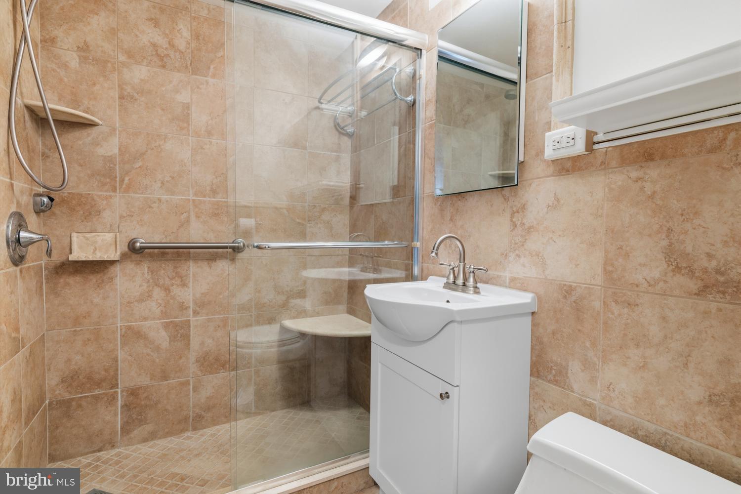 1810 RITTENHOUSE SQUARE 1810-16 212