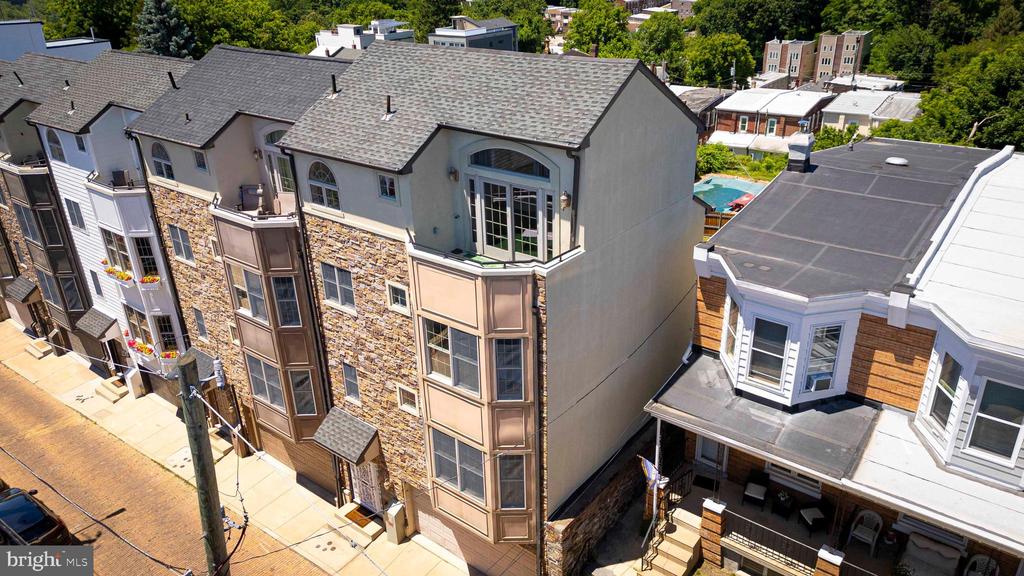 308 DUPONT STREET