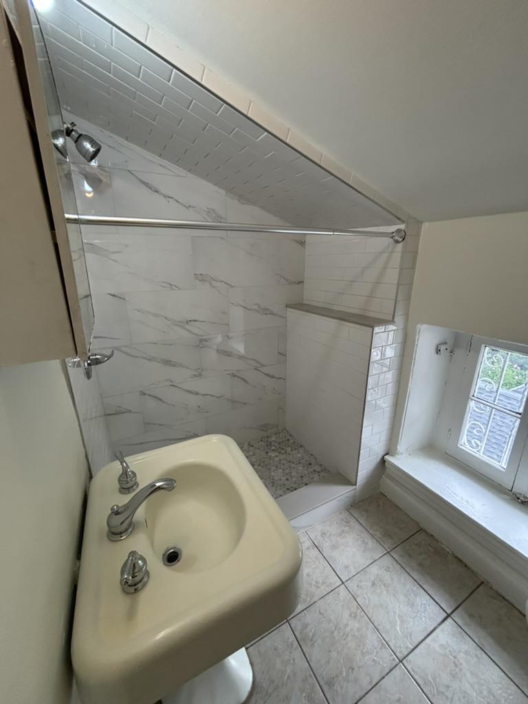 23 W WALNUT LANE 3