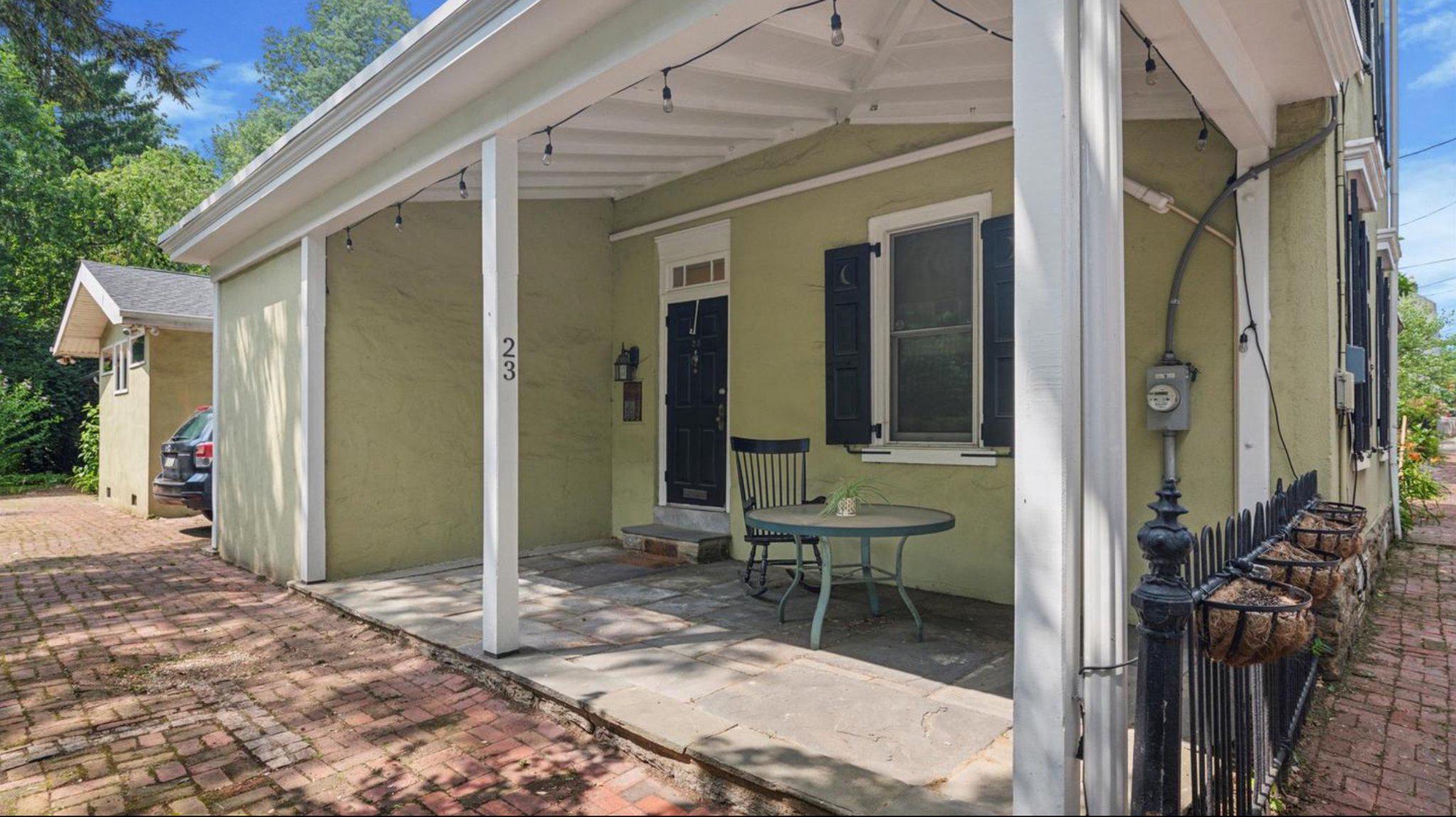 23 W WALNUT LANE 3