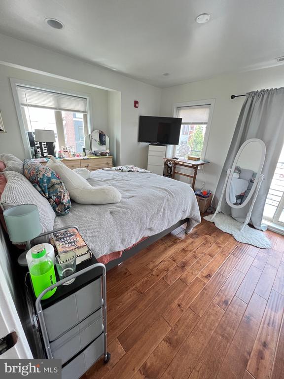 1441 BROWN STREET Unit: 2