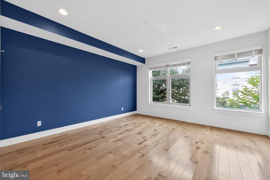 973 N 5TH STREET