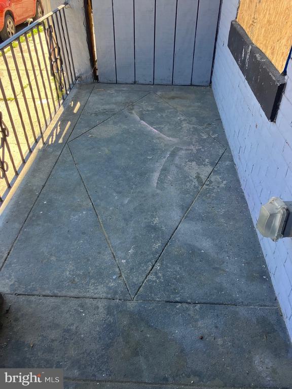 2006 S SIMPSON STREET