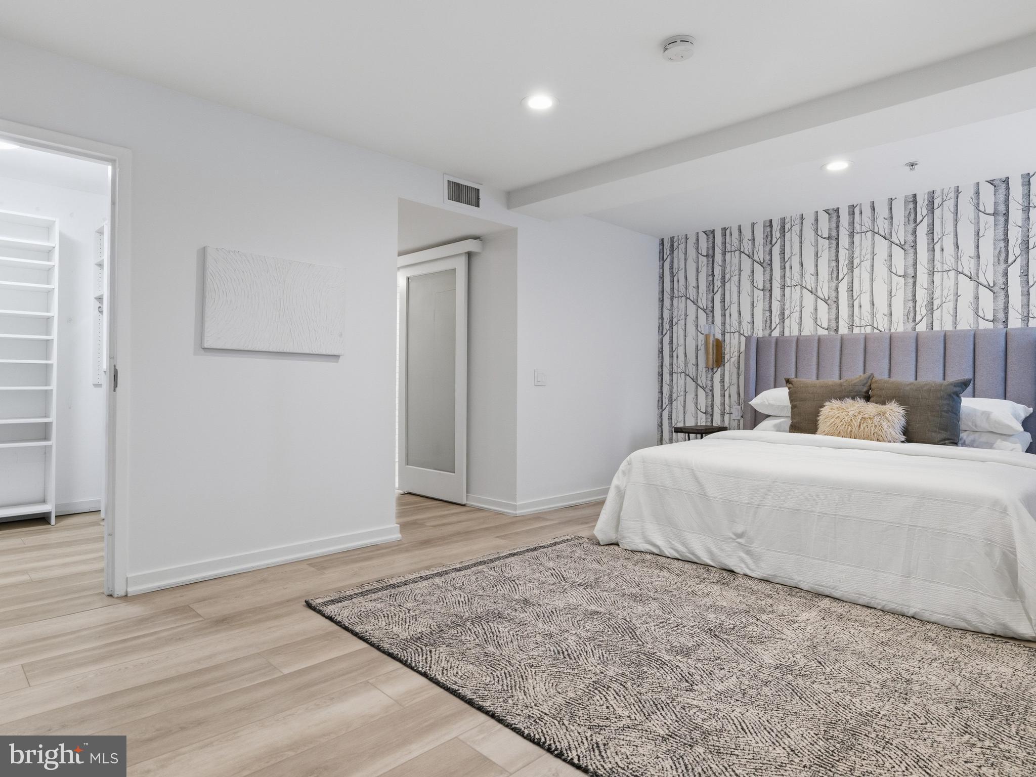 200 CHRISTIAN STREET 12