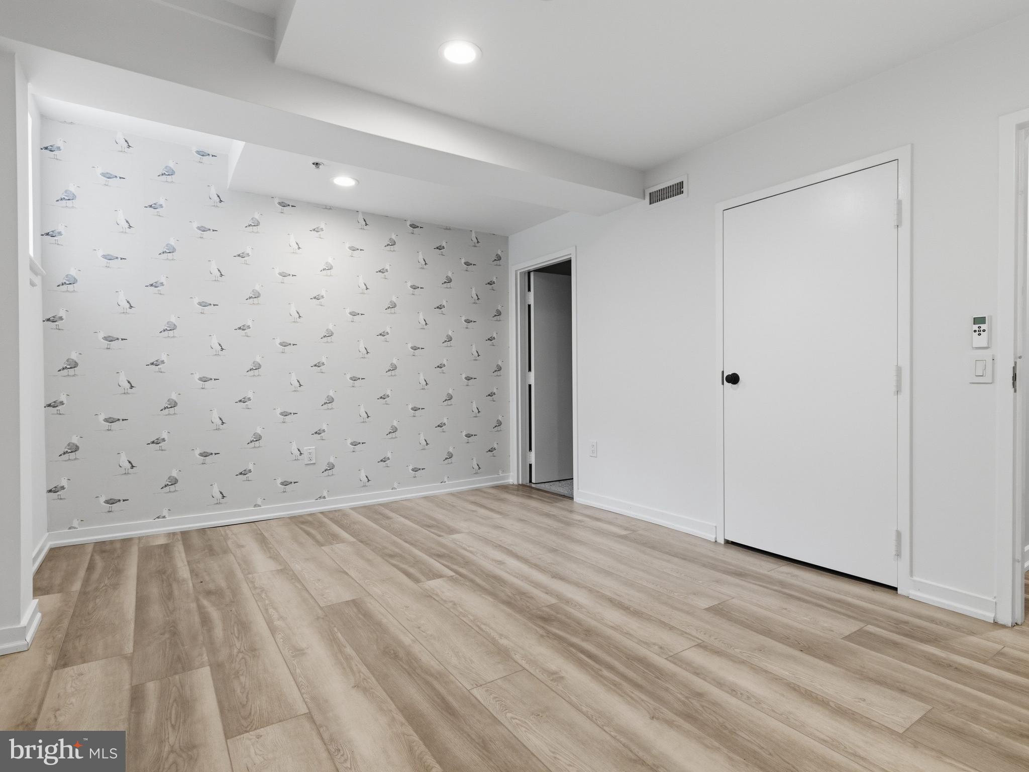 200 CHRISTIAN STREET 12