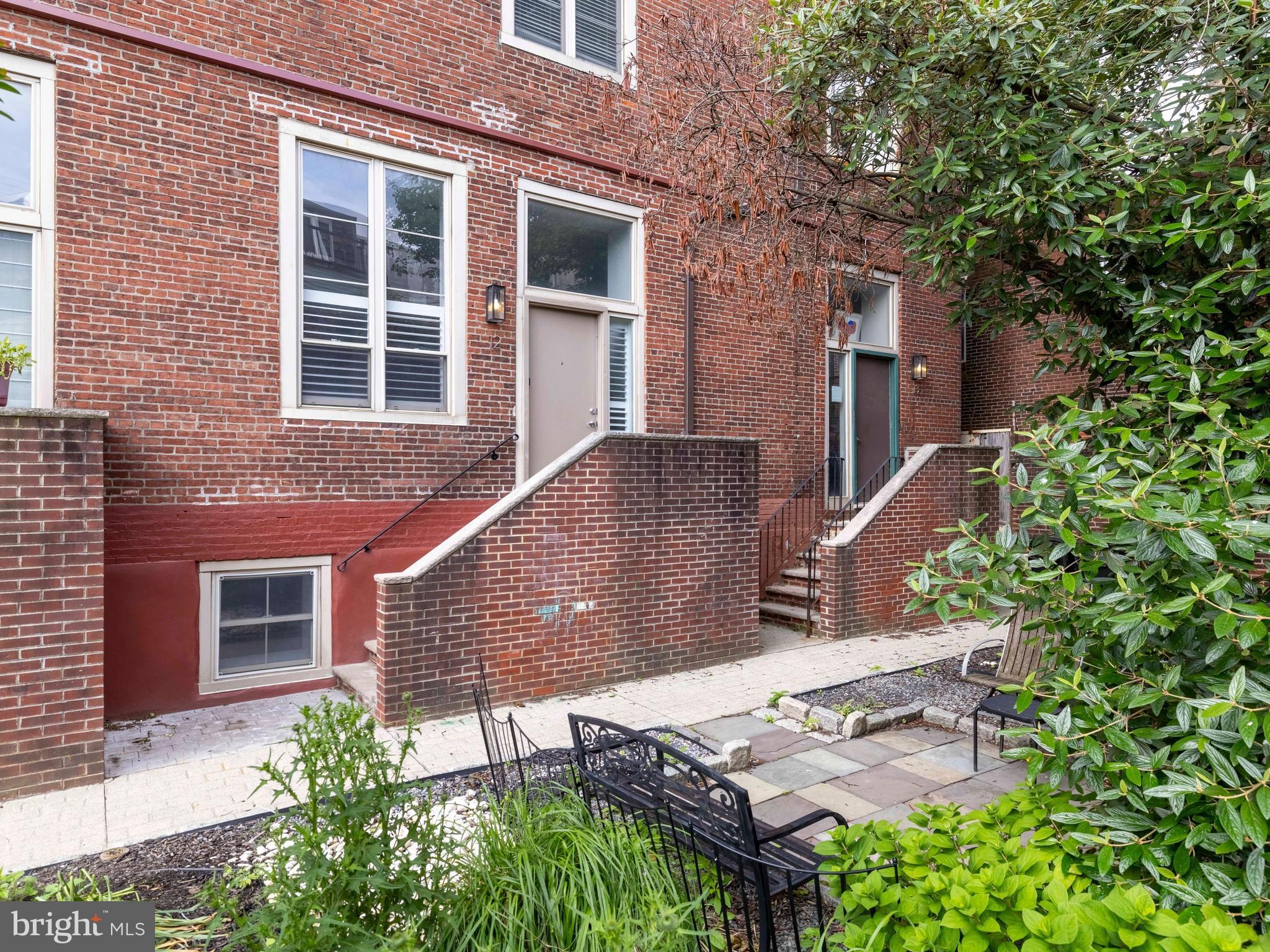 200 CHRISTIAN STREET 12